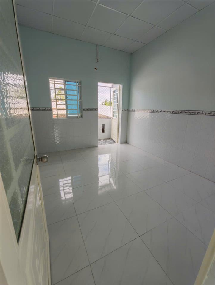 96. E cần Cho thuê nhà 3 triệu gần chợ Trà Nóc thuận lợi cho việc kinh doanh