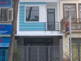 116. Cho thuê nhà 12 triệu cách Nguyễn Văn Cừ 50m