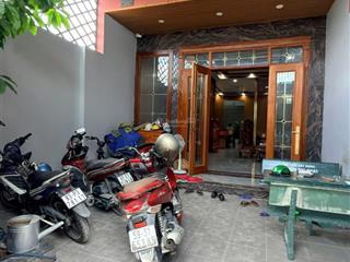 Nhà trệt lầu gần ngã tư chiêu liêu