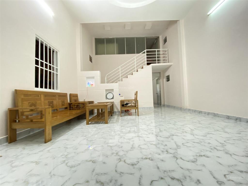 Bán nhà sổ riêng lê văn lương  nhơn đức dt 72.7m