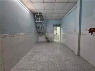 Sát bên Gò Vấp- Tân Bình. nhà nhỏ đủ công năng-