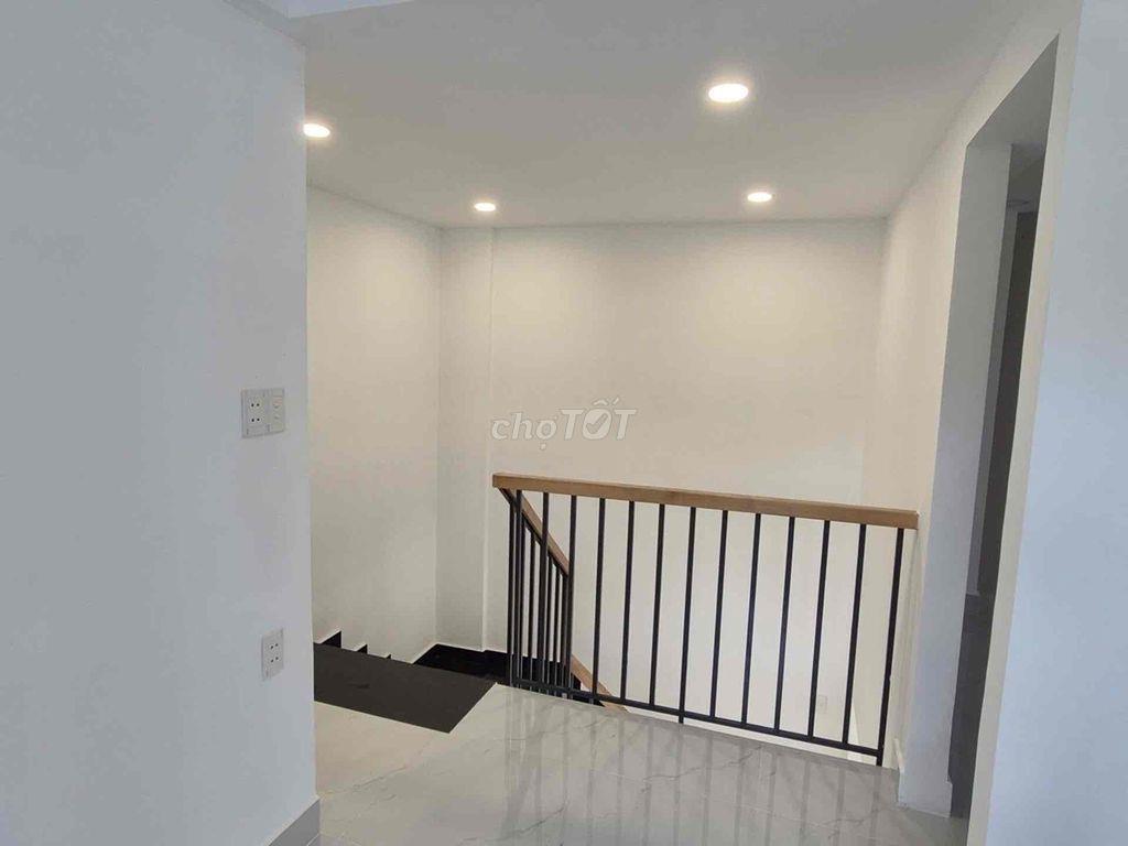 Hạ 200 tr. Shophouse- vừa ở vừa kinh doanh- gần 120 mét vuông