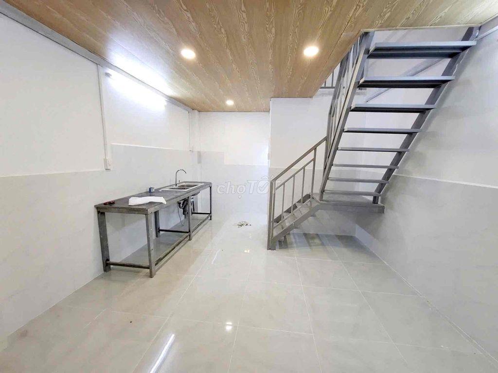 SHR- nhỉnh 2 tỷ- sát bên Chung cư- chợ Thạch Đà