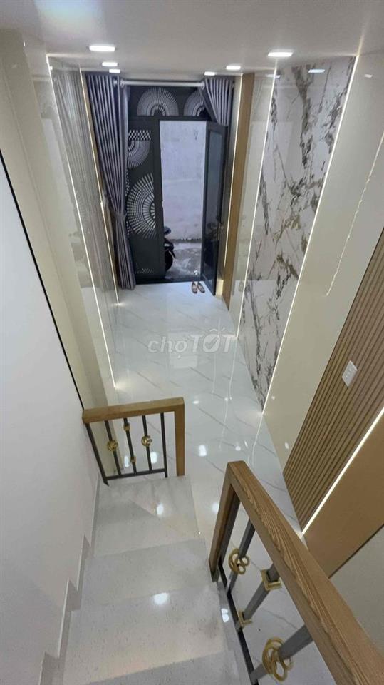 HẺM XE HƠI, NHÀ MỚI Ở NGAY, GIÁ QUÁ TỐT