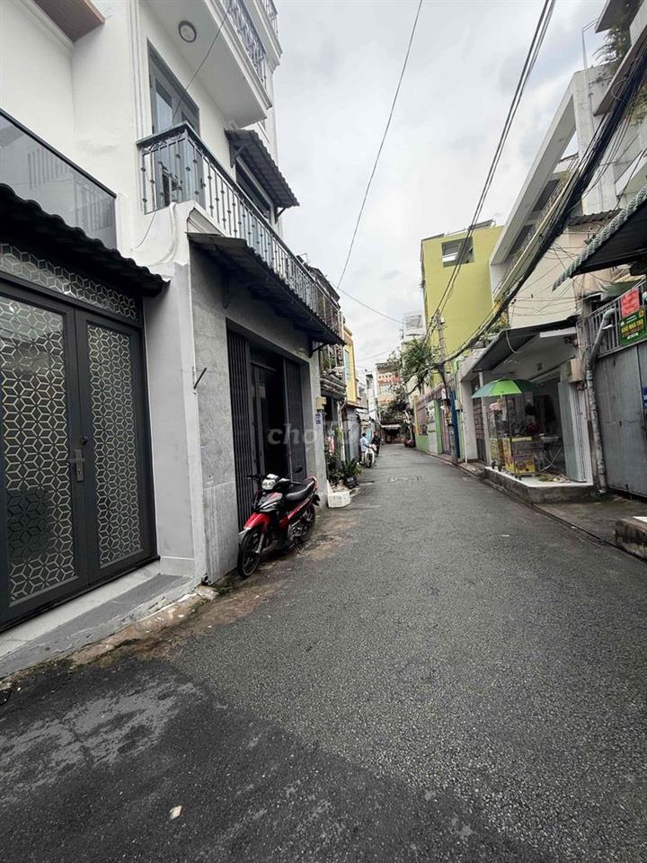 HẺM XE HƠI, NHÀ MỚI Ở NGAY, RA TÂN BÌNH 5 phút