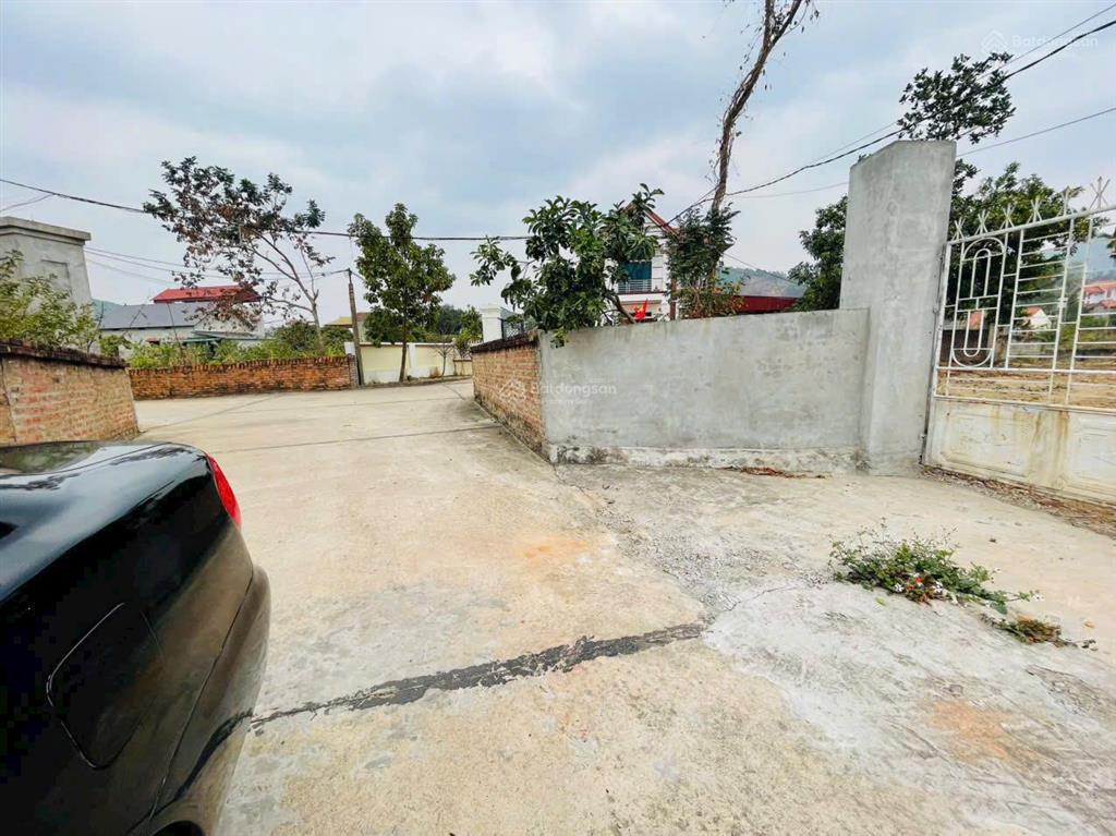 Em có mảnh đất dt 1070m2 tại thôn lập đinh  ngọc thanh  vĩnh phúc