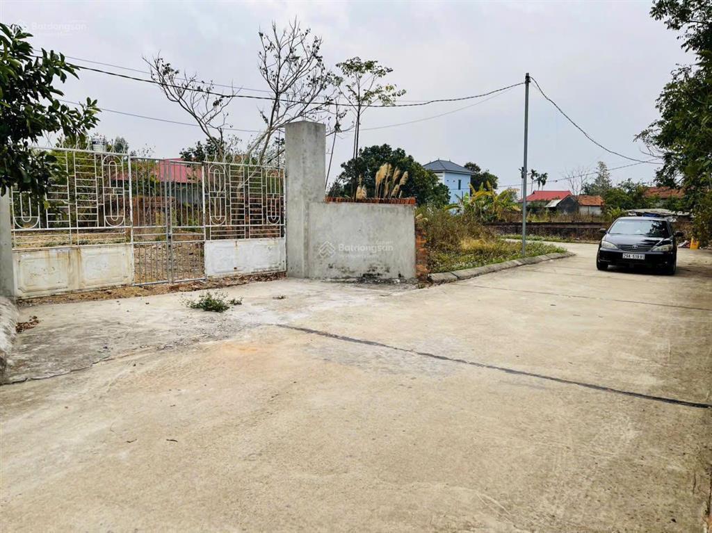 Em có mảnh đất dt 1070m2 tại thôn lập đinh  ngọc thanh  vĩnh phúc