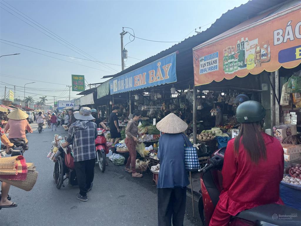 Bán đất mặt tiền chợ 24a tân đức, tây ninh 5x25m, full thổ cư sổ hồng riêng gần trường học