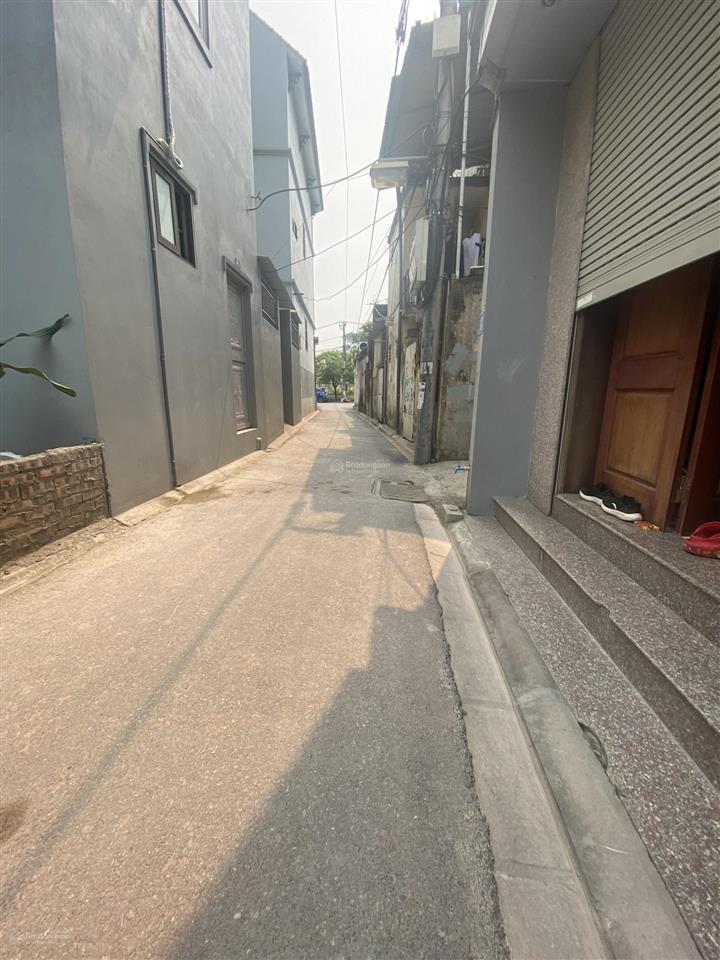 Bán đất tại thành trung, trâu quỳ, 9,6 tỷ, 73 m2, ô tô 7c đỗ cửa, cách 15m ra trục chính 3 ô tô