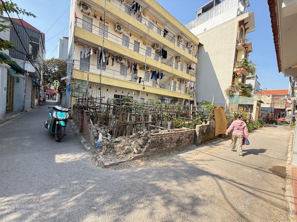 Bán lô góc 44m trung tâm trâu quỳ ô tô tải thông giá 7,9 tỷ