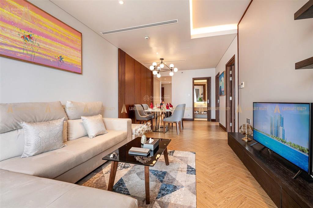 The soleil đn, bán nhanh căn 2pn,tầng 15trục 17, dt 109m2,view trực diện biển, giá công khai 15tỉ