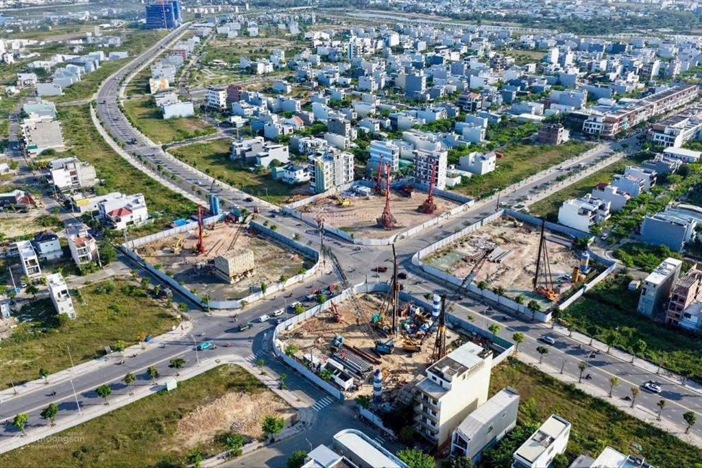 Căn 1pn+ 48m2, tầng 12,hướng đông nam, dự án fours tower đà nẵng, trung tâm hòa xuân,5phut ra biển