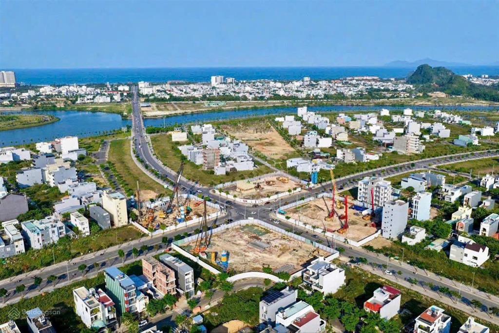 Căn 1pn+ 48m2, tầng 12,hướng đông nam, dự án fours tower đà nẵng, trung tâm hòa xuân,5phut ra biển