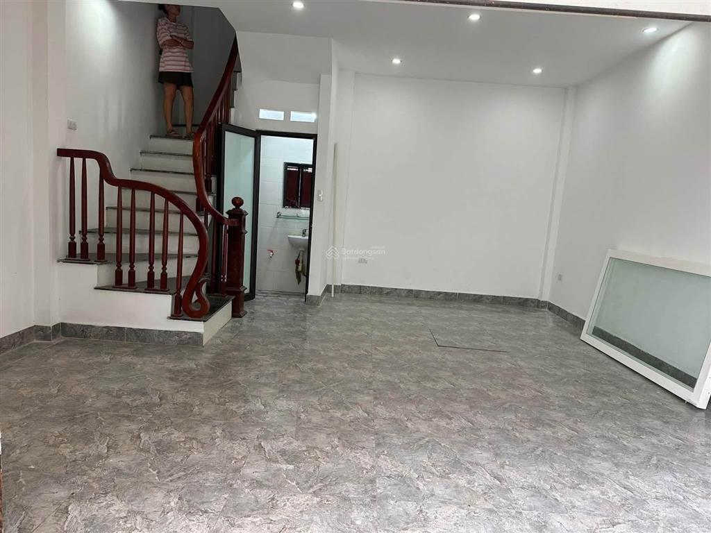Cho thuê nr tại quyết thắng, 50 triệu, 75m2, full nội thất cực chất