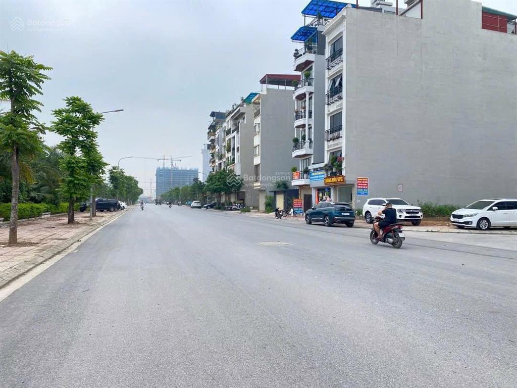 Hàng hiếm suất ngoại giao 82m mt 5m suất ngoại giao đẹp ngay trước hồ điều hòa 22ha đã được