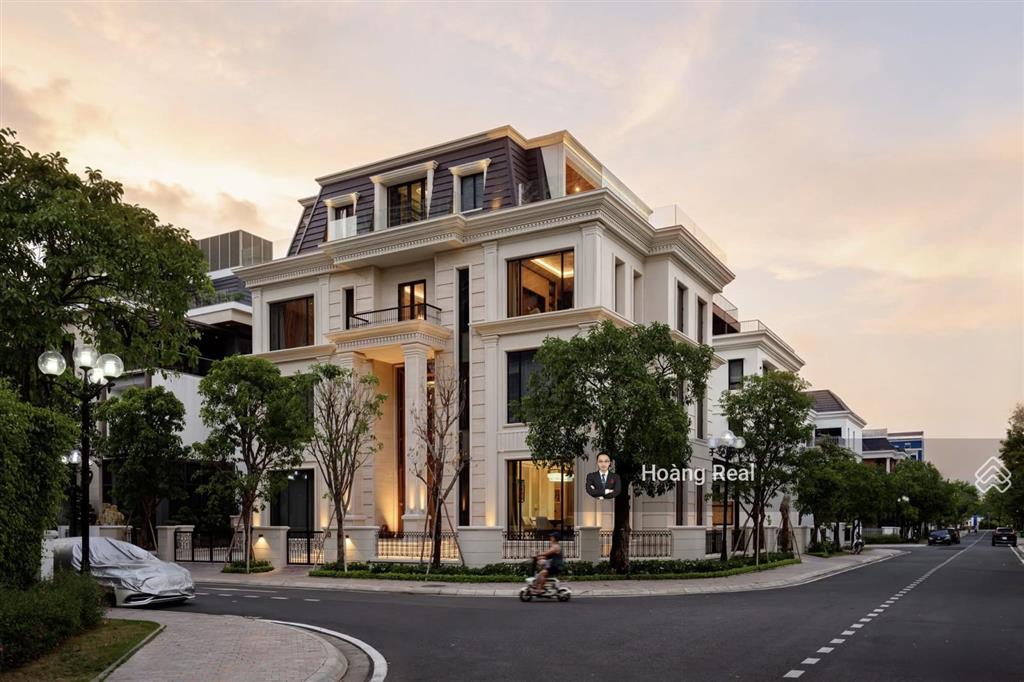 Bán nhanh  biệt thự vinhome tân cảng 275m2 đất  650m2 sử dụng  full nội thất ý 100%  đã có sổ