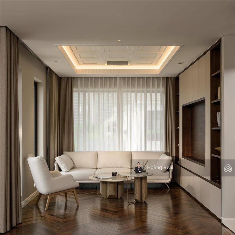 Bán nhanh  biệt thự vinhome tân cảng 275m2 đất  650m2 sử dụng  full nội thất ý 100%  đã có sổ