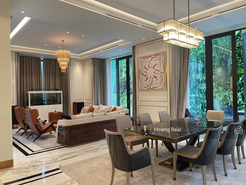 Nổi bật  căn biệt thự vinhomes tân cảng 300m2  đã có sổ, gia chủ bàn giao full nội thất ý
