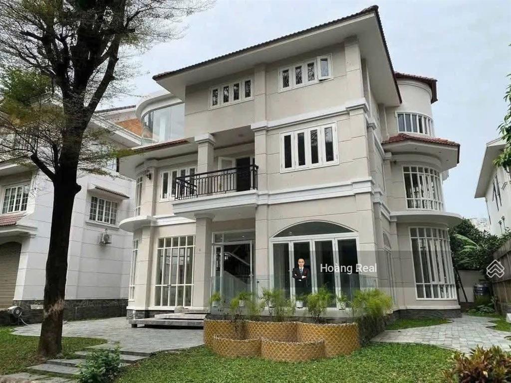 Biệt thự lan anh quận 2  đã có sổ  diện tích đất lên đến 372,8m2 (cách sông 100m)