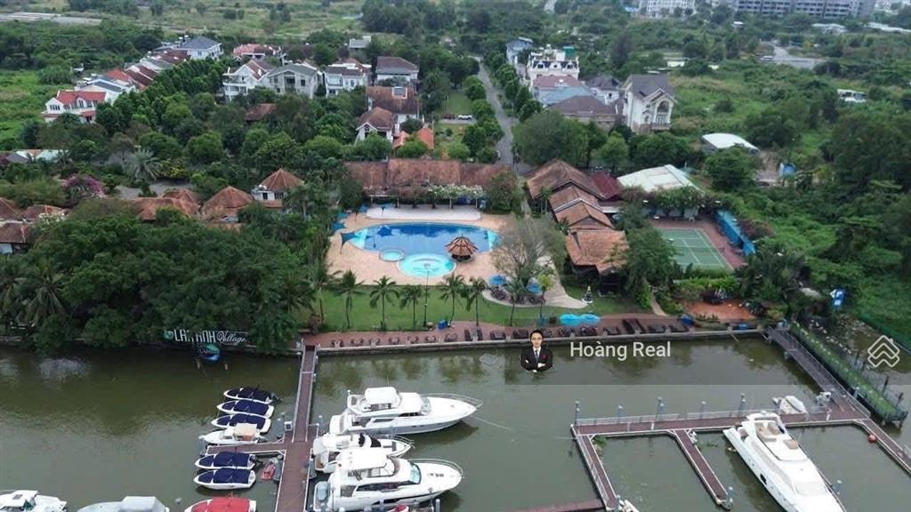 Biệt thự lan anh quận 2  đã có sổ  diện tích đất lên đến 372,8m2 (cách sông 100m)
