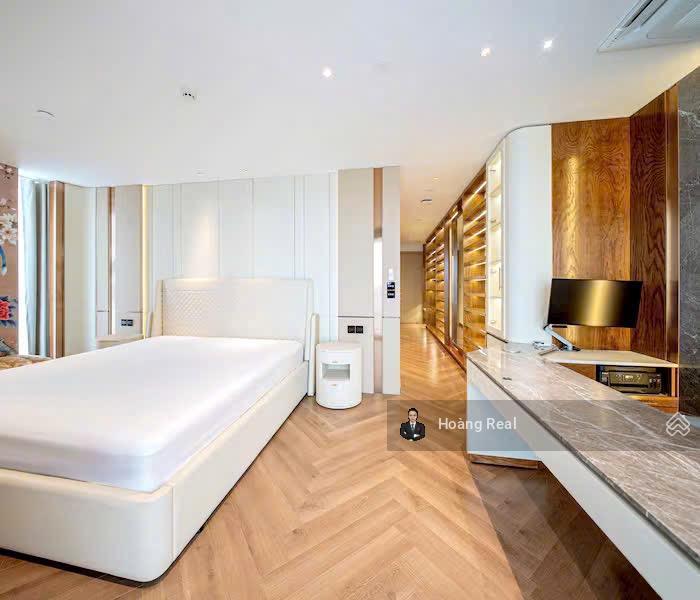 Căn penthouse đẳng cấp & tầm view đẹp dự án  dt 625m²  kết cấu 3 tầng  sổ riêng  full nt