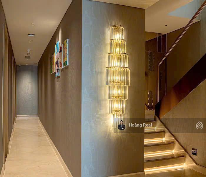 Căn penthouse đẳng cấp & tầm view đẹp dự án  dt 625m²  kết cấu 3 tầng  sổ riêng  full nt