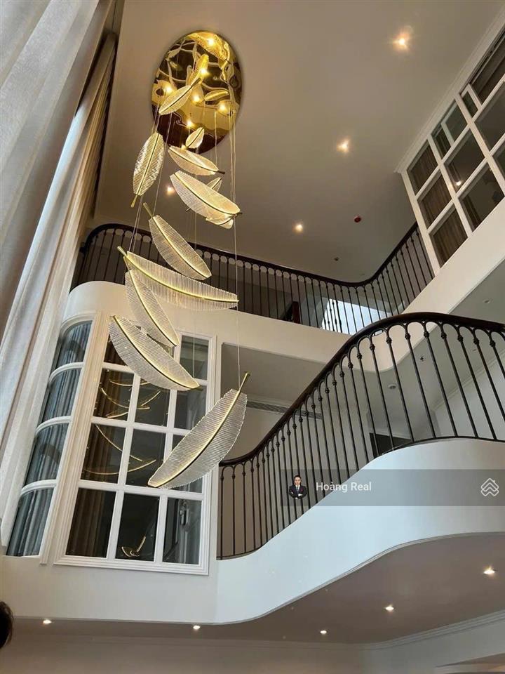 Duy nhất! căn penthouse 3 tầng  460m2  bàn giao full nội thất cao cấp  view ôm trọn thanh đa