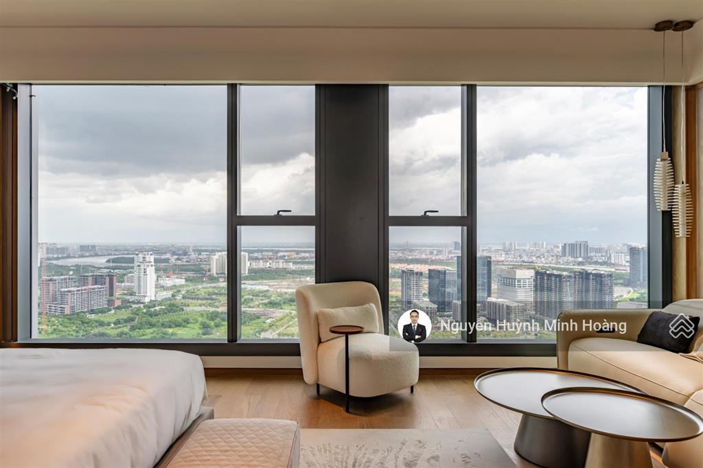 Hoàng real grand marina  nổi bật căn hộ 2pn góc ôm trọn cầu ba son và sông sg. giá bán nổi bật