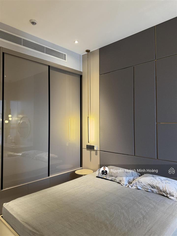 Hiếm có! 2 phòng ngủ  nội thất đẹp the marq. chủ định cư  cho thuê giá tốt. xem nhà dễ