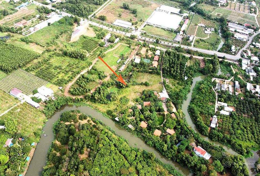 Bán đất 7000m2 giáp sông tại xuyên mộc, 14,5 tỷ vnd, mặt tiền 50m, 60 m mặt sông pháp lý đầy đủ