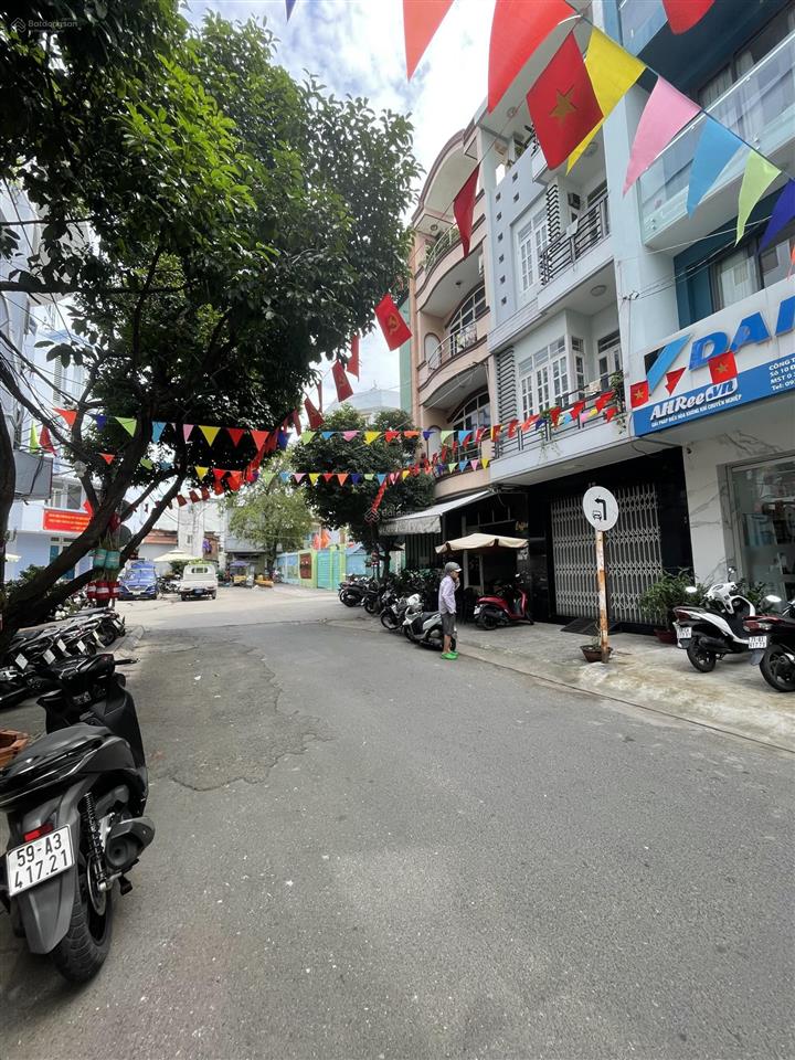 Bán nhà mặt phố tại số 12a, phường 9, quận 4, giá cực chất 18 tỷ, 56m2