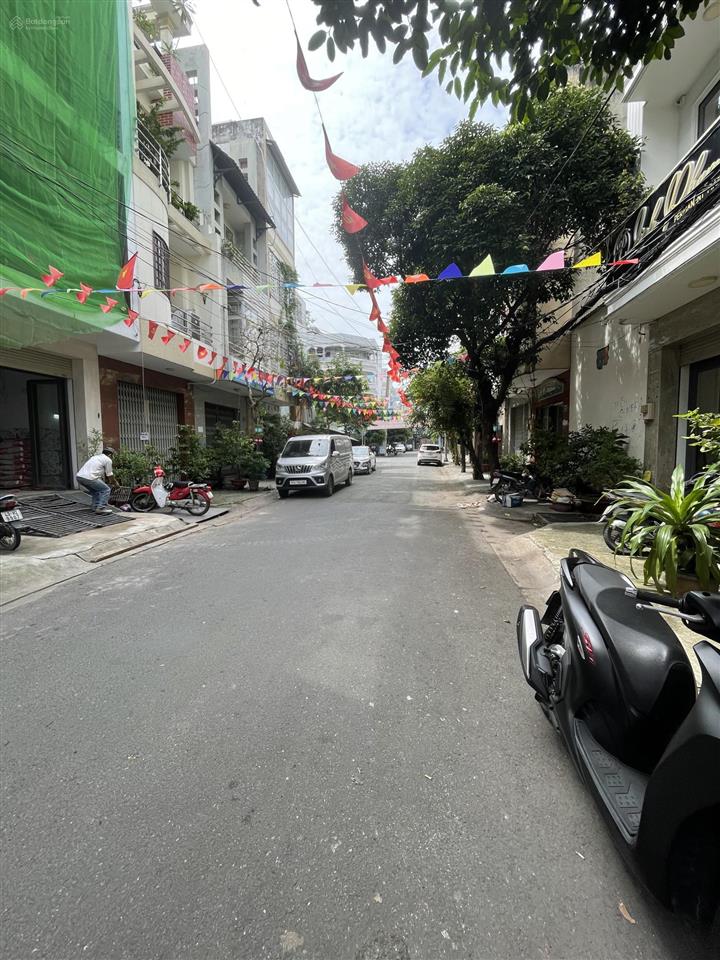Bán nhà mặt phố tại số 12a, phường 9, quận 4, giá cực chất 18 tỷ, 56m2