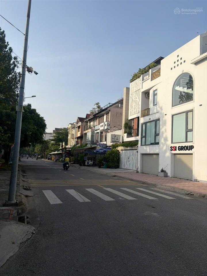 Bán nhà mặt phố tại khu dân cư sông giồng, 33 tỷ còn thương lượng, 130m2, đẹp, nhiều tiện ích