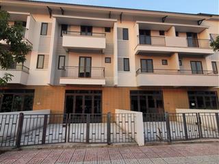 Chính chủ cho thuê shophouse 240m2 tại vsip bắc ninh, 10 triệu vnd, đường vào 40m, ngang 12m