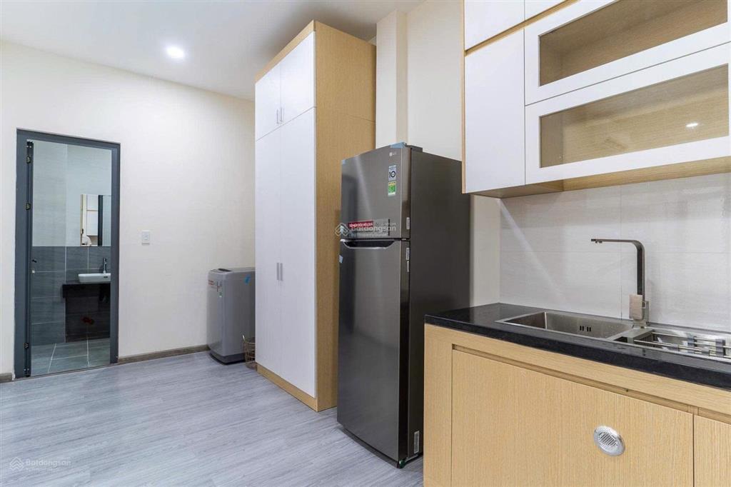 Thuê căn hộ 1pn ban công 50m2 rộng rãi nam kỳ khởi nghĩa gần chùa vĩnh nghiêm