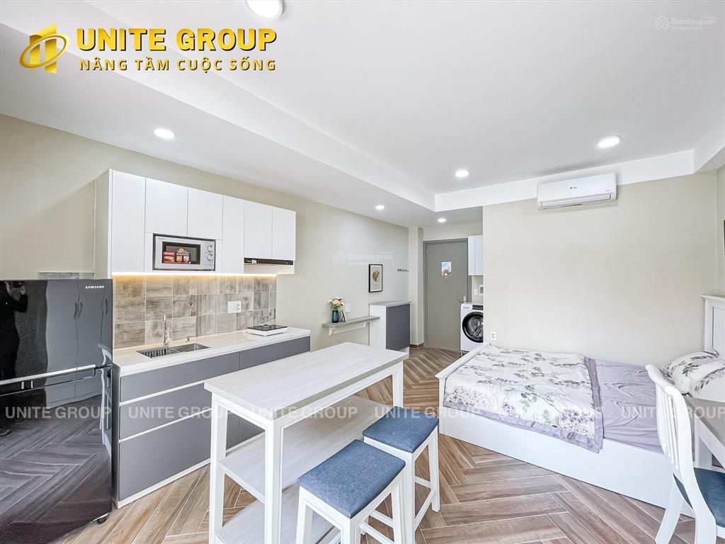 Căn hộ 1pn ban công full nội thất cao cấp, máy giặt riêng thang máy gần toà nhà viettel