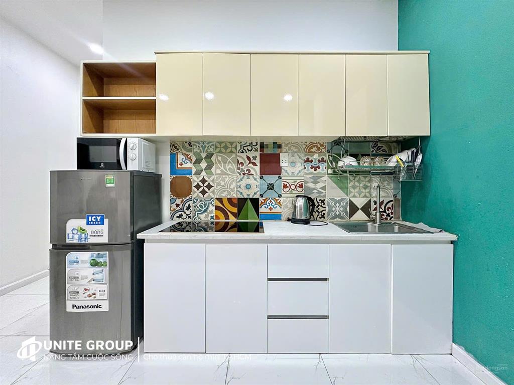 Căn hộ 1 phòng ngủ bancon trục đường bến vân đồn siêu đẹp, gần cầu khánh hội, calmette