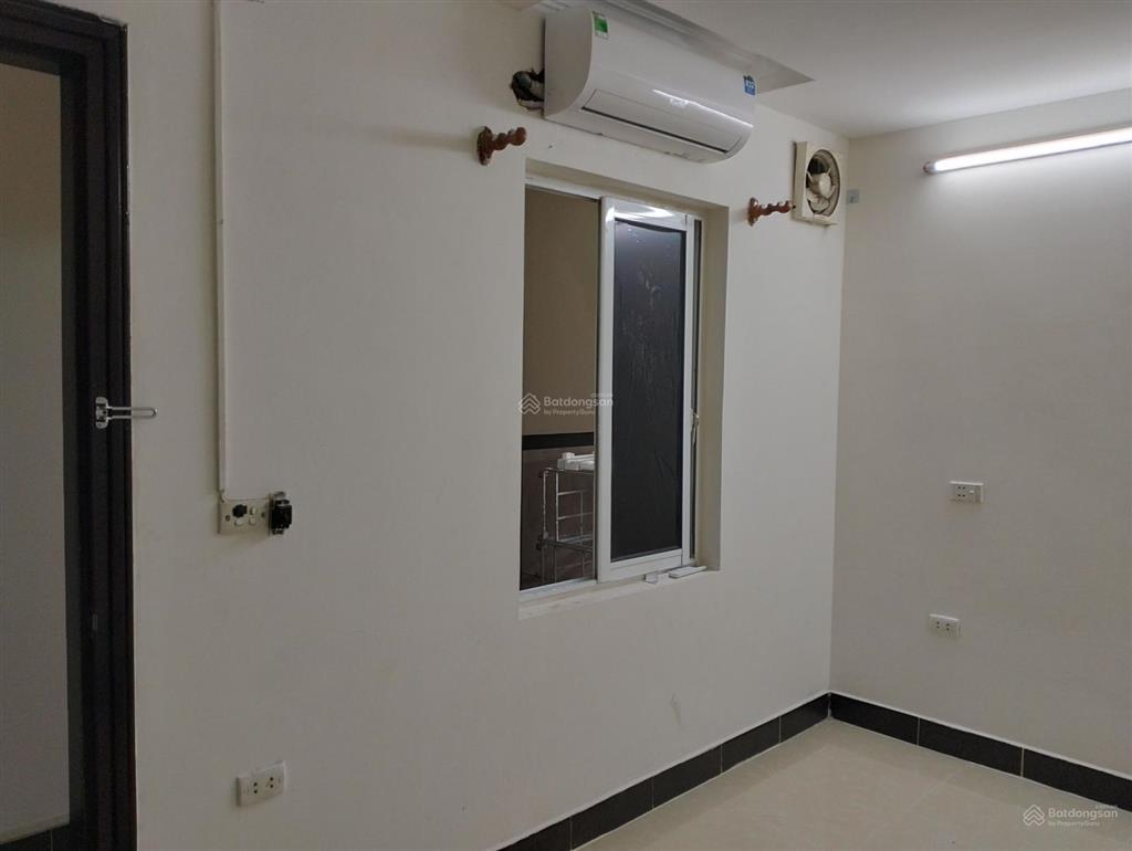 Cho thuê cc 1pn, 1wc, 45m2 tại ngõ 260 ngách 2 nhà số 6 phố đội cấn, giá cực chất 8,5 triệu vnd