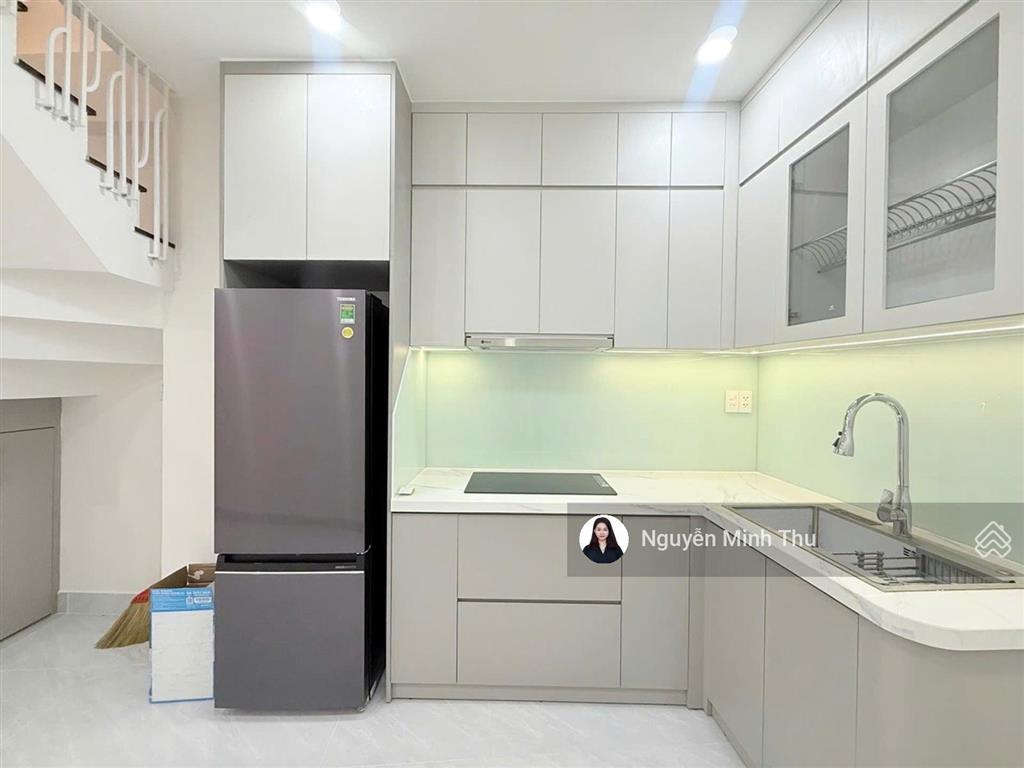 Hẻm xe hơi thông, phan văn trị, 4x10, 4 tầng, hơn 6 tỷ tl