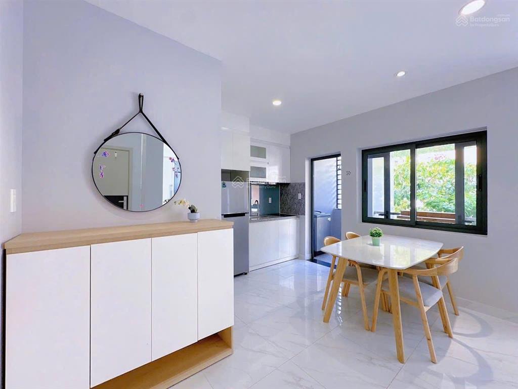 Căn hộ studio full nội thất 30m2 cách mạng tháng 8, quận 10  trống sẵn chỉ cần xách vali vào ở