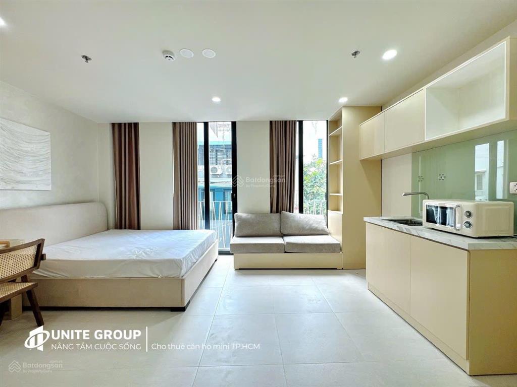 Căn hộ studio ban công thoáng mát full nội thất trần hưng đạo ,quận 1, gần cầu nguyễn văn cừ