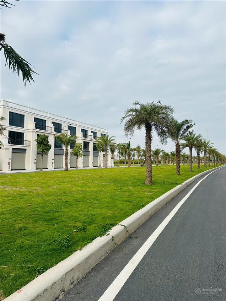 Chỉ hơn 7 tỷ sở hữu shop 3 tầng tại vinhomes royal island