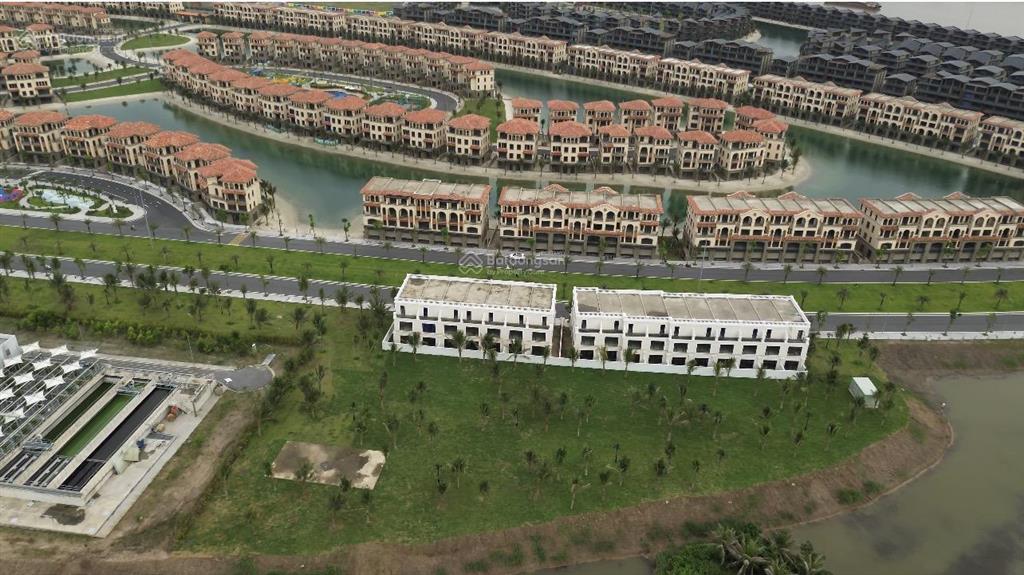 Chỉ hơn 7 tỷ sở hữu shop 3 tầng tại vinhomes royal island