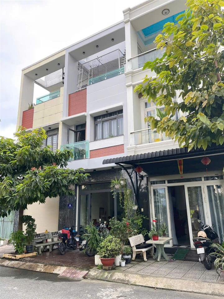 Nhà kdc phú hồng thịnh, phường đông hòa 2 lầu 3 tấm full nội thất, gần làng đại học thủ đức hcm