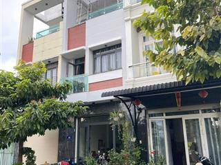 Nhà kdc phú hồng thịnh, phường đông hòa 2 lầu 3 tấm full nội thất, gần làng đại học thủ đức hcm