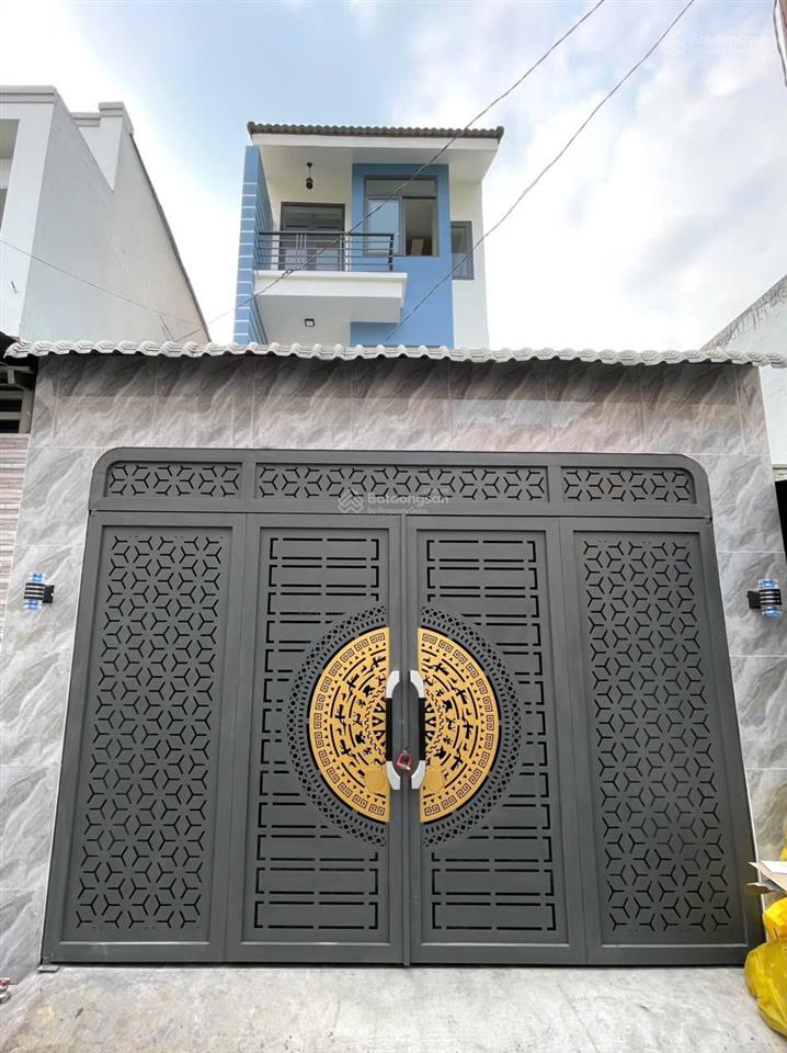 Nhà 1 trệt 2 lầu giáp ql 1k, phường đông hòa  tp hcm sân ô tô, 3pn, dt 74m2 giá 4.95 tỷ tl