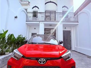 Nhà mt phường dĩ an 1 lầu giá 7.9 tỷ dt 6mx20m full tc tặng full nội thất, sân xe hơi