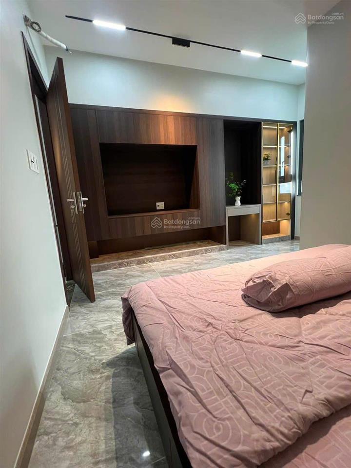 Nhà mặt tiền kinh doanh trung tâm p. dĩ an, tp.hcm
giá 8,8 tỷ (thương lượng)  0975 339 ***