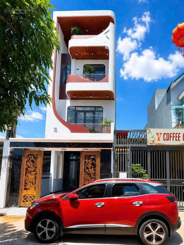Chính chủ bán nhà 2 lầu 1 trệt p. dĩ an, tp.hcm giá 7,8 tỷ  0975 339 ***