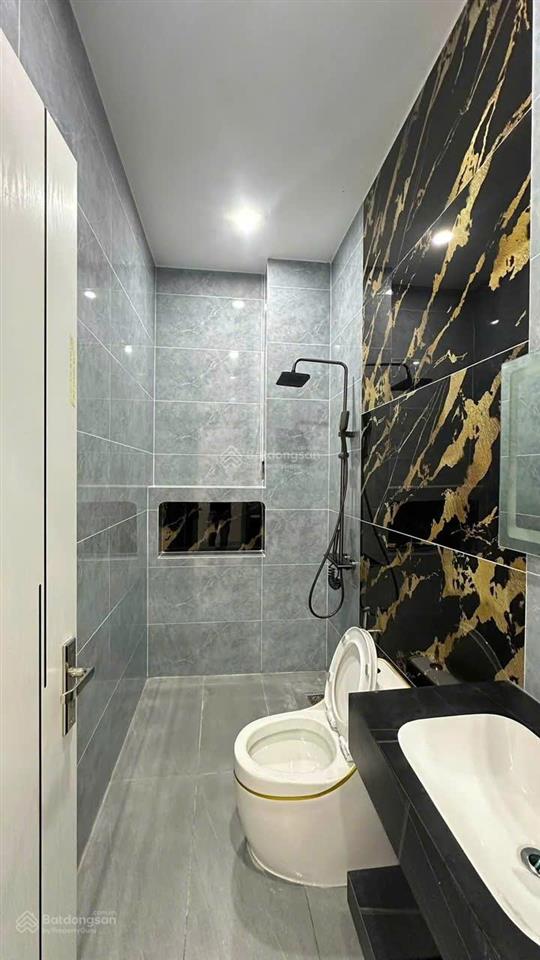 Chính chủ bán nhà 2 lầu 1 trệt p. dĩ an, tp.hcm giá 7,8 tỷ  0975 339 ***